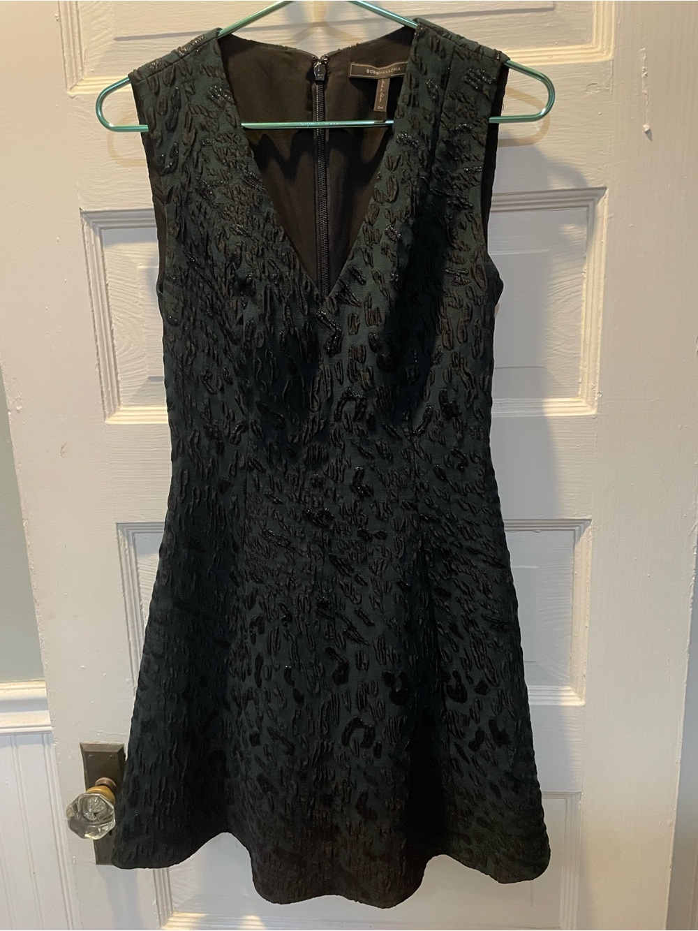 BCBGMaxAzria Sleeveless Dark Teal Textured V-Neck Dress, Size 4